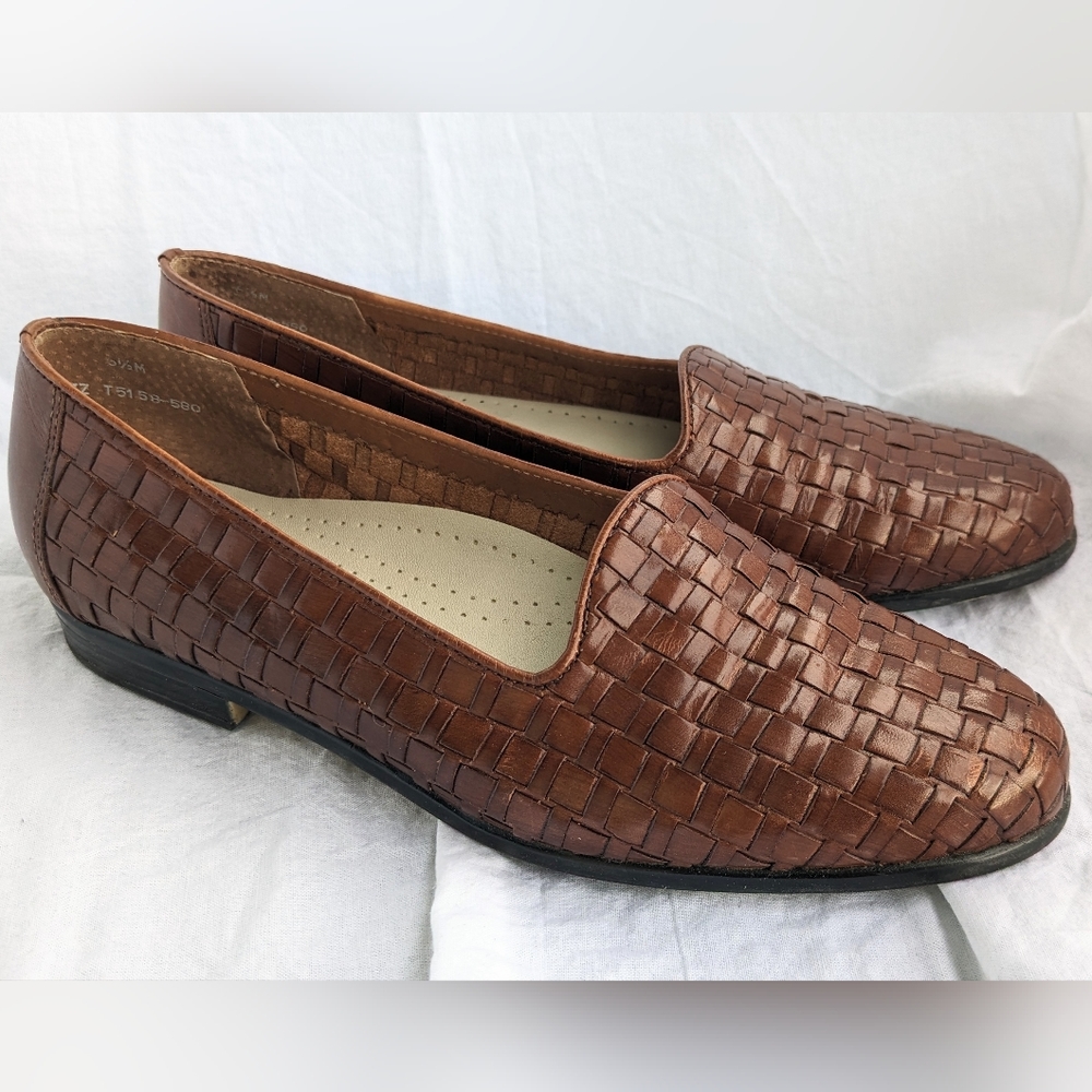 Trotters Liz Loafer | Cognac | Size 6.5 | Woven Leather Women's Shoes